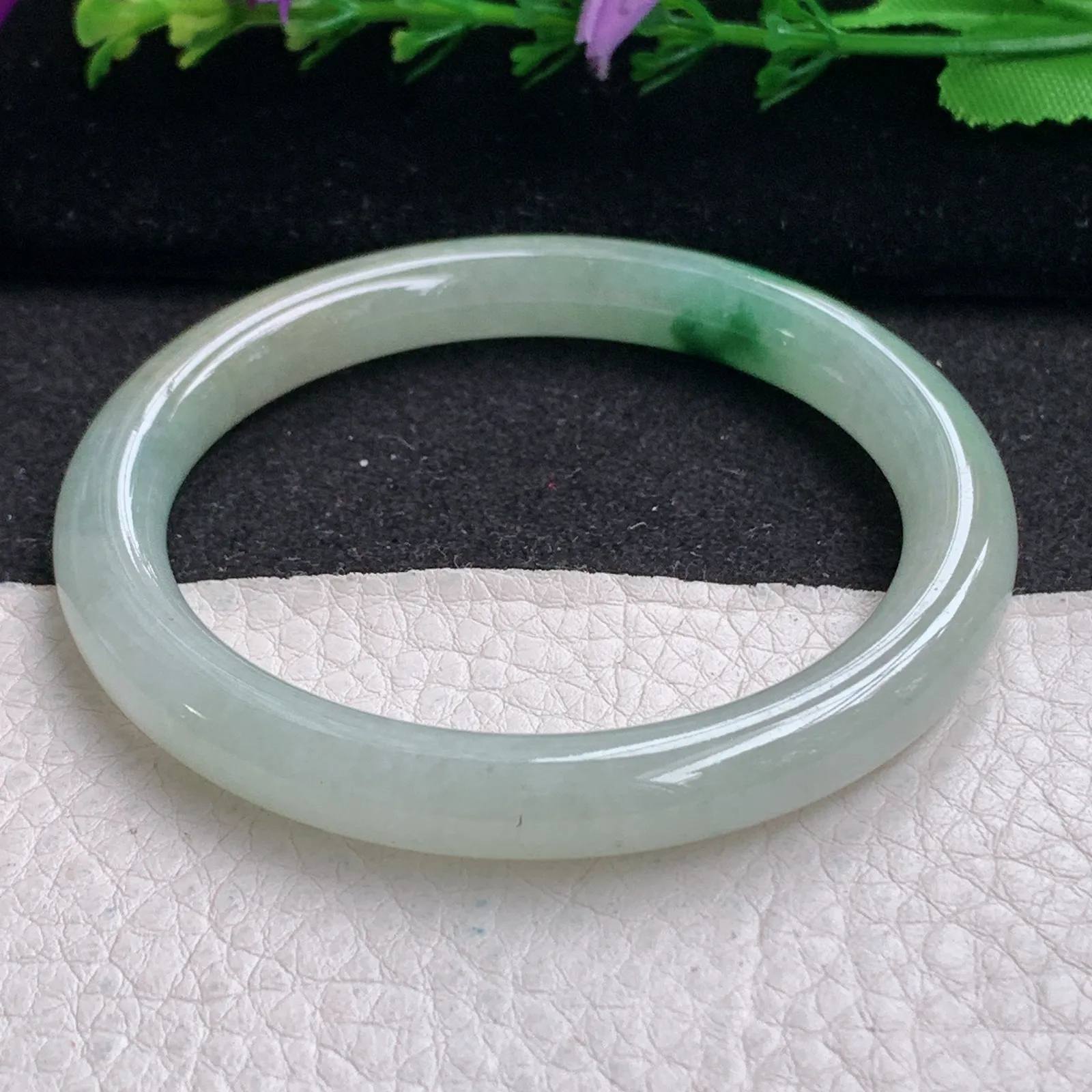 ll实拍55*8.3美人镯 缅甸翡翠精美冰润黄加绿圆条玉手镯 叮当镯