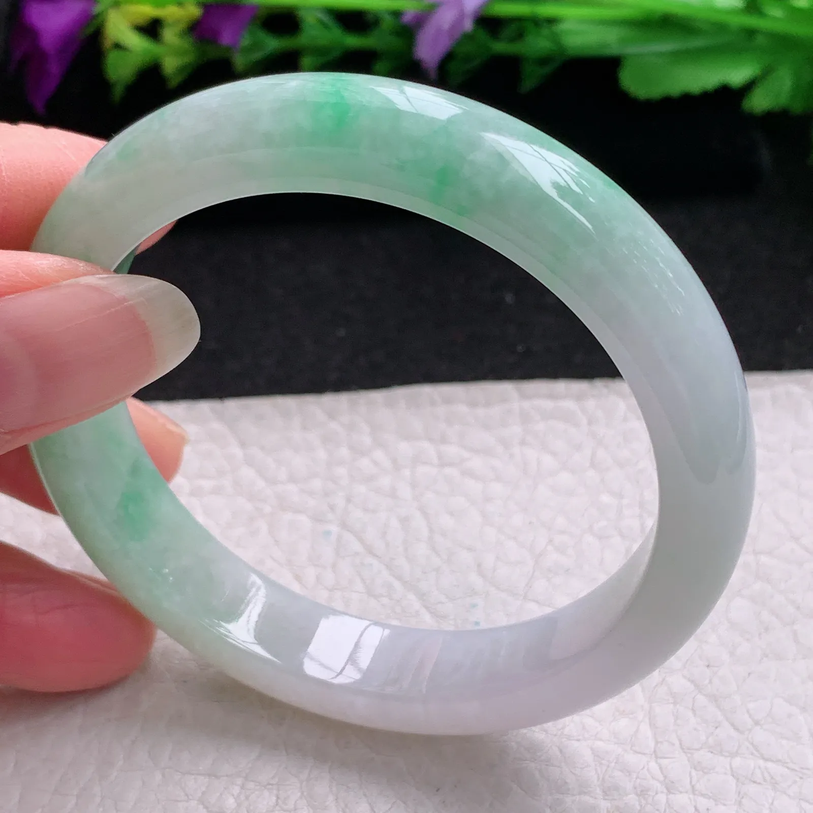 ee实拍56*11.6*8.2平安镯 缅甸翡翠精美冰飘绿宽边玉手镯 玉手环