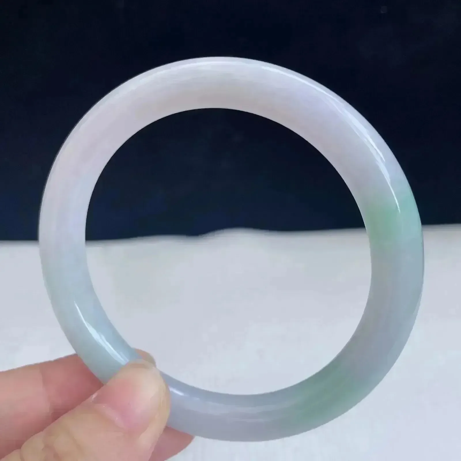 55圈好种水玉石天然翡翠A货水润有种有色飘绿手镯39.88g