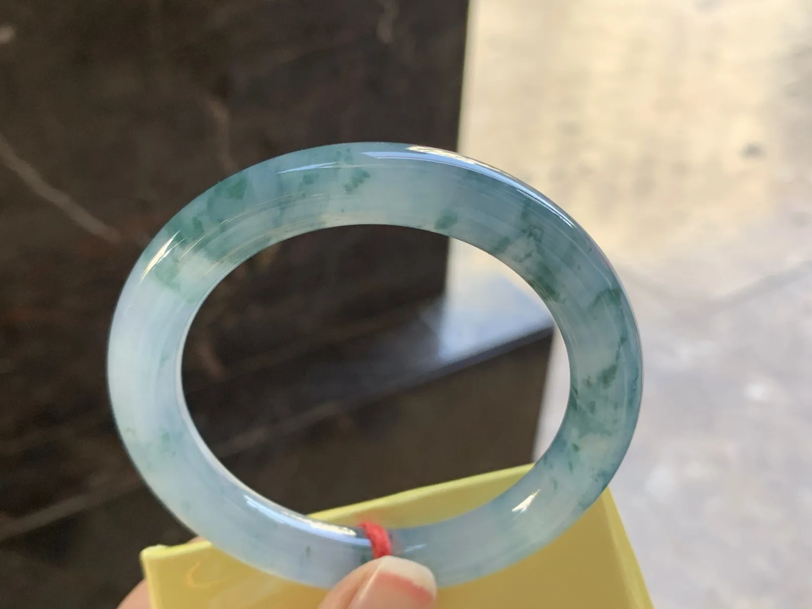 55-9.8

蓝花圆条手镯^_^水润冰透 飘花浓郁