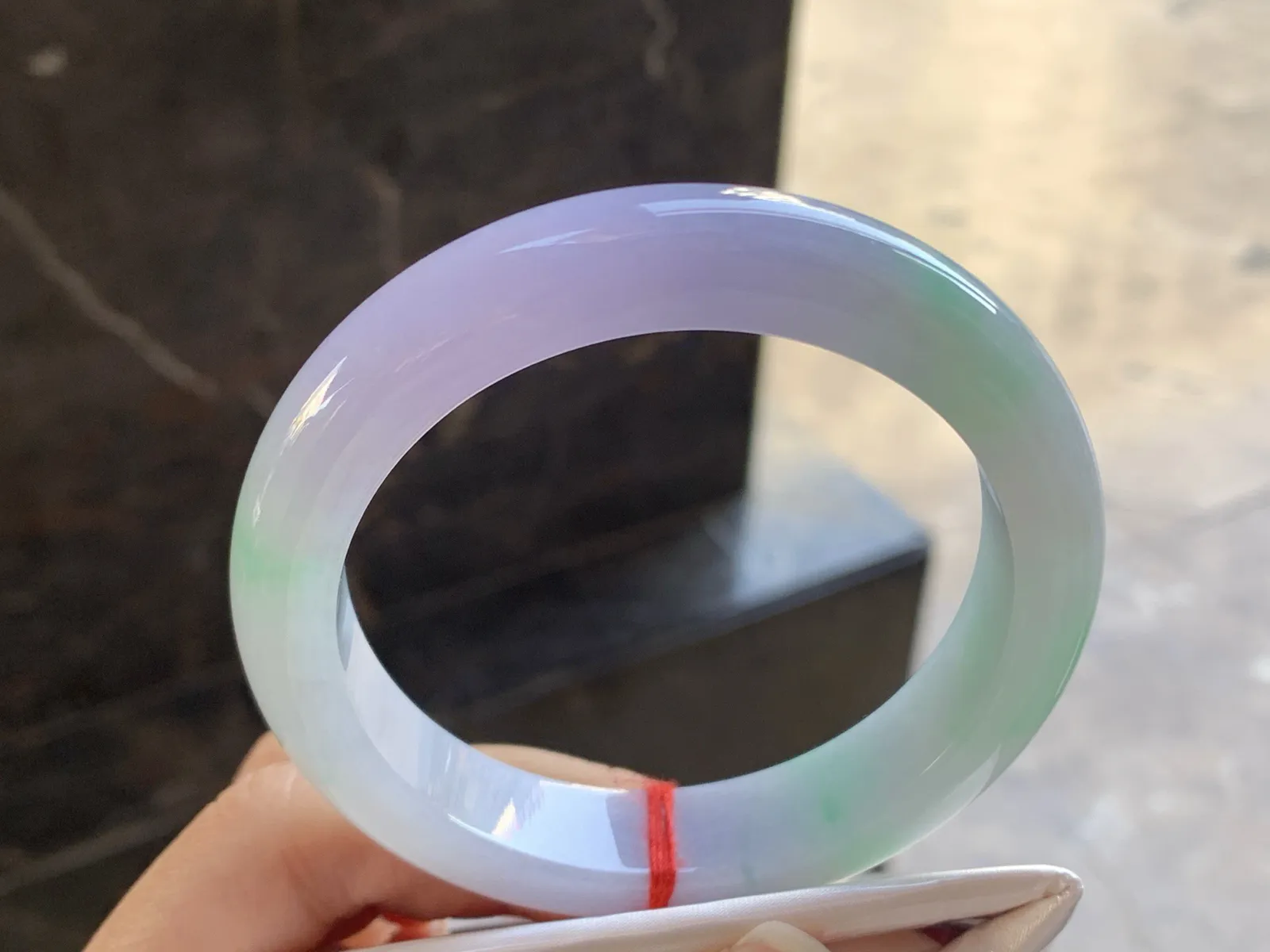 58-12.8-9.3

春带彩手镯^_^鲜艳 玉质温润