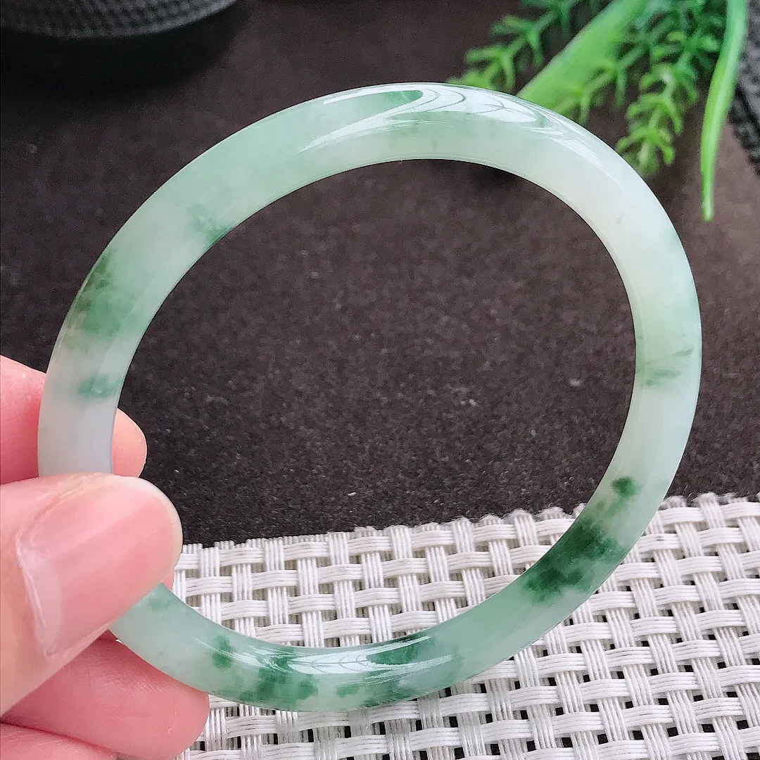 实拍A货翡翠58.5/6.8/7.2老坑冰润起胶飘花细条手镯翡翠叮当镯玉镯
