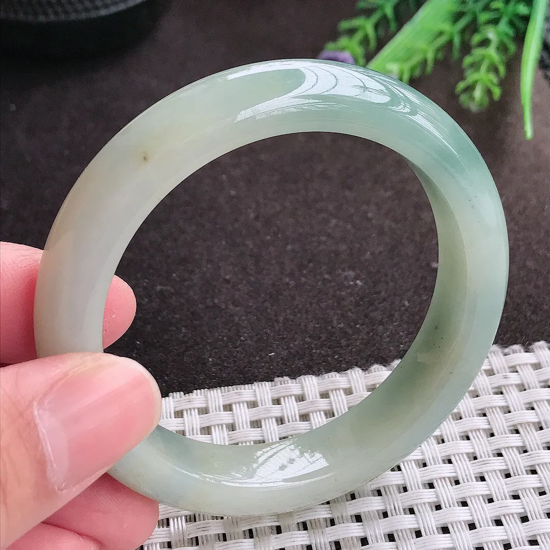 实拍A货翡翠52.5/11.8/8.5老坑冰润起胶特色飘花手镯宽边翡翠玉镯