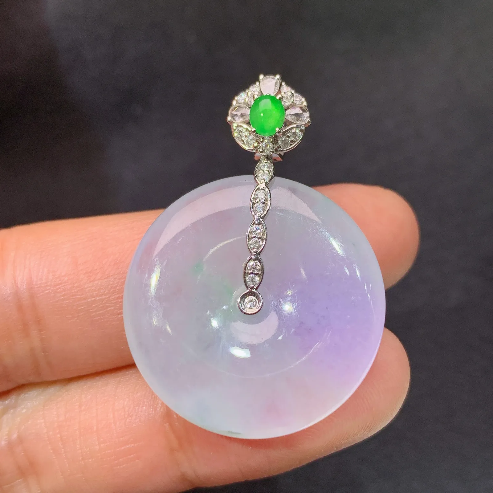 紫罗兰平安扣吊坠，18k金镶嵌，温润细腻，颜色鲜艳，Lp 尺寸34.8*25.2*5.2