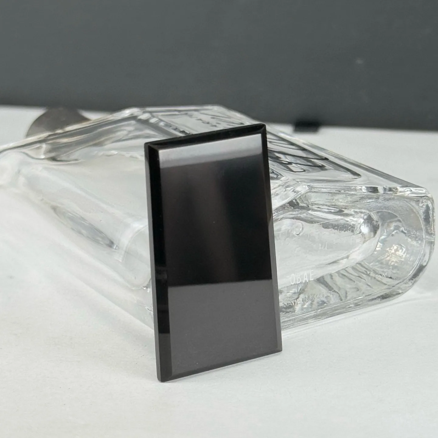 精品墨翠无事牌 种好色正 黑度极好 打灯通透 油性十足 尺寸41