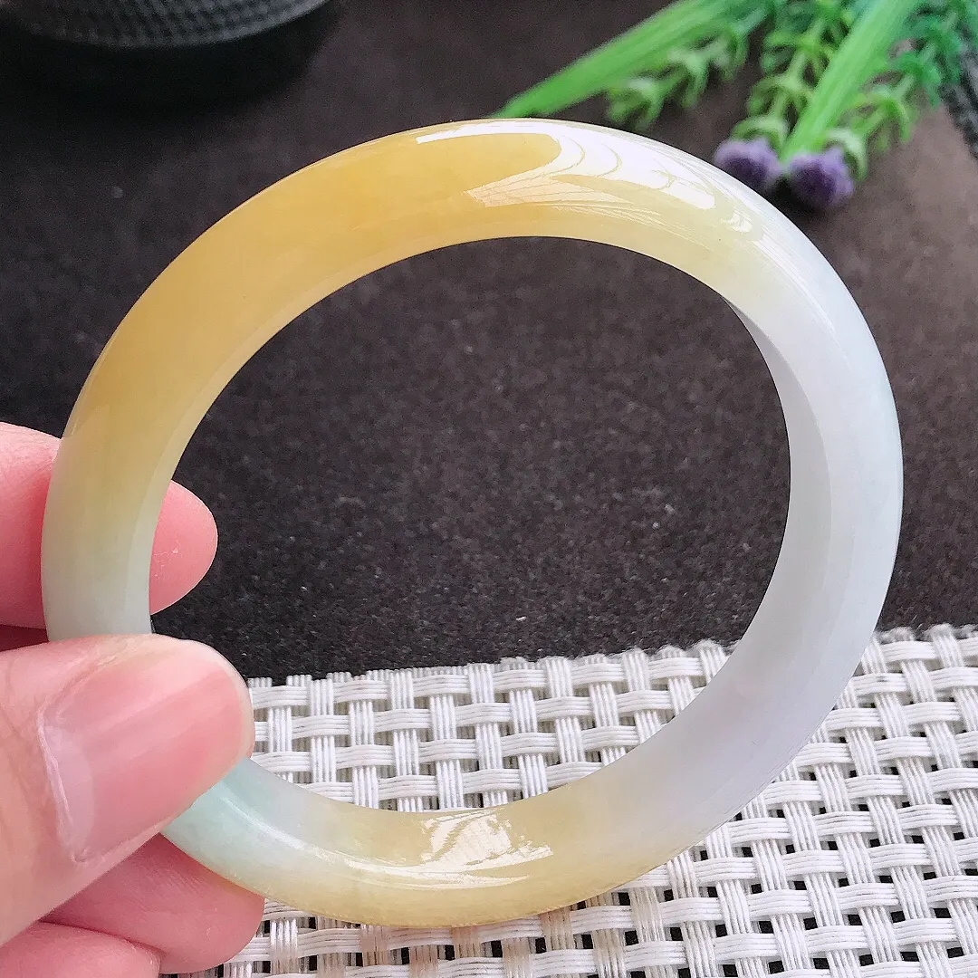 实拍A货翡翠57/10.9/8.1老坑冰胶水灵特色鸡油黄黄翡手镯宽边玉镯