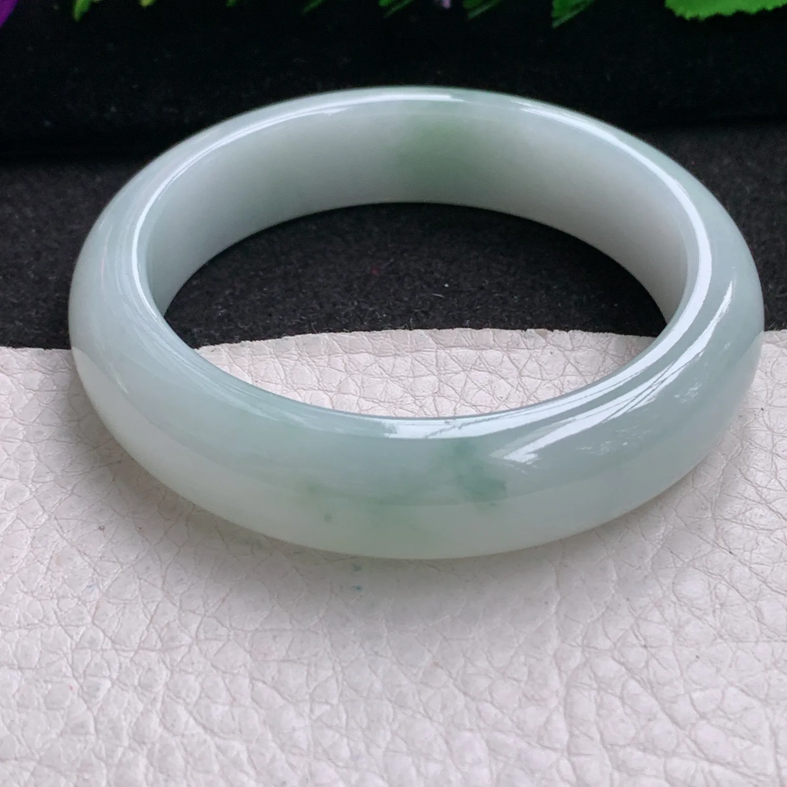 nr实拍54*14*8.3平安镯 缅甸翡翠精美飘花水润宽边玉手镯 玉手环