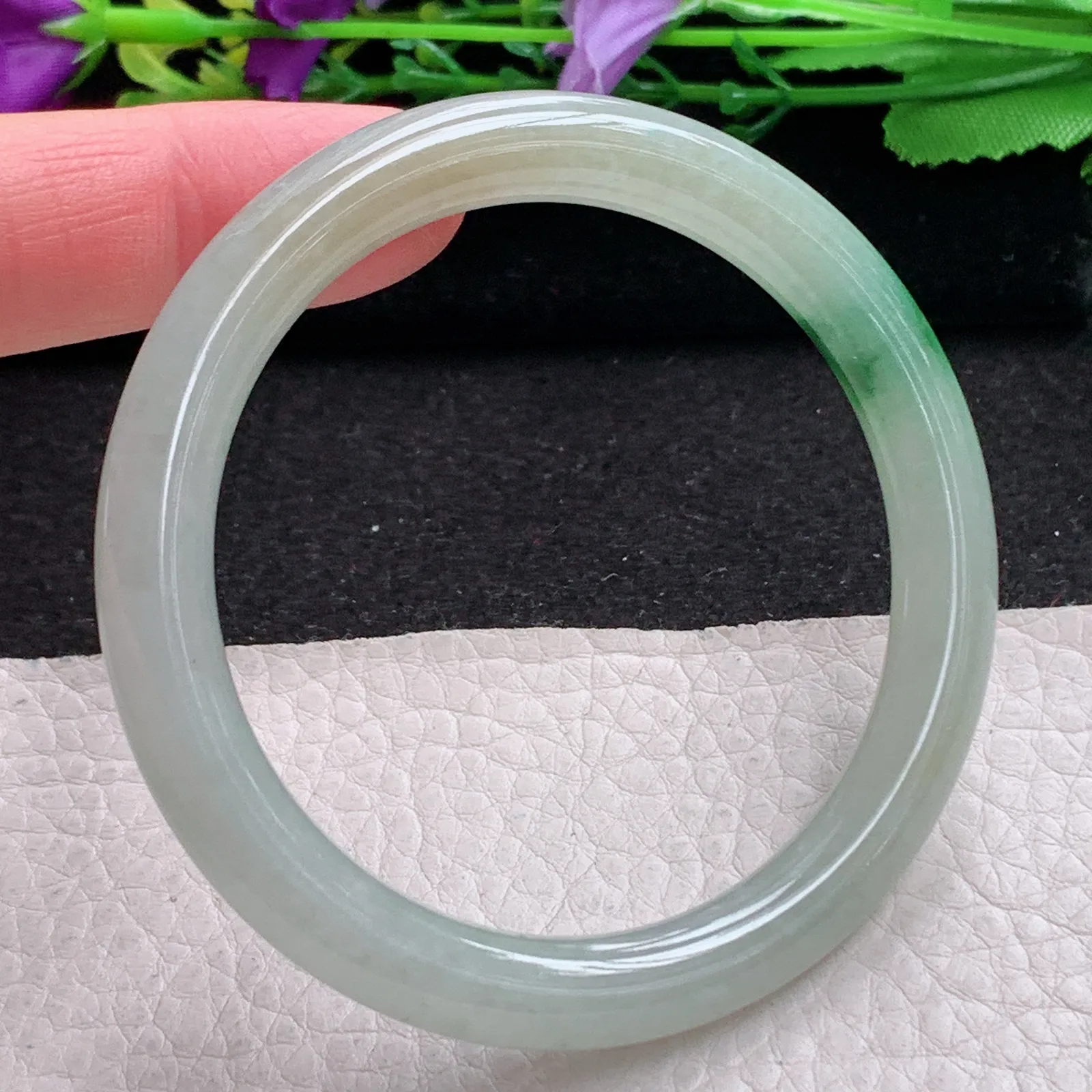 ll实拍55*8.3美人镯 缅甸翡翠精美冰润黄加绿圆条玉手镯 叮当镯