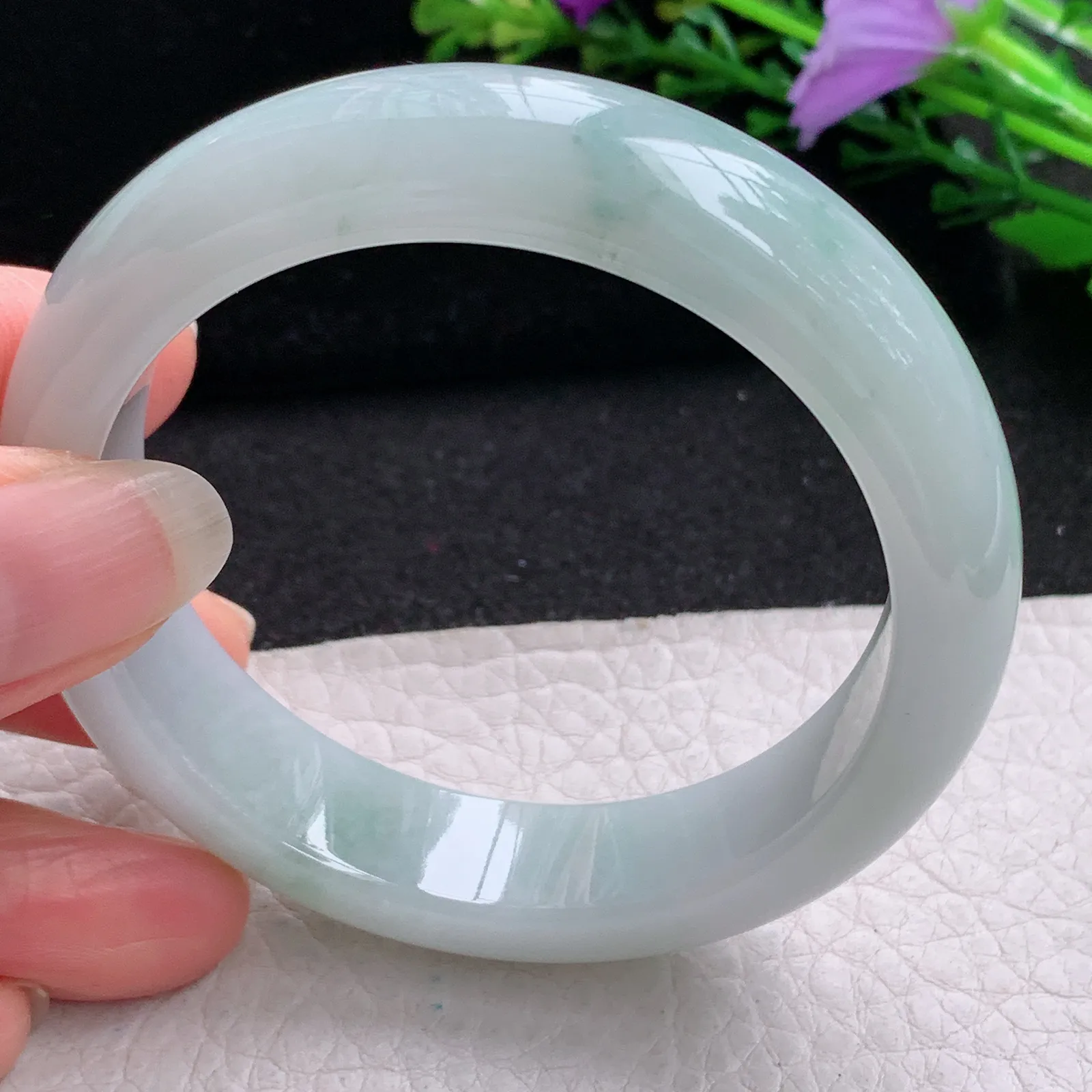 nr实拍54*14*8.3平安镯 缅甸翡翠精美飘花水润宽边玉手镯 玉手环