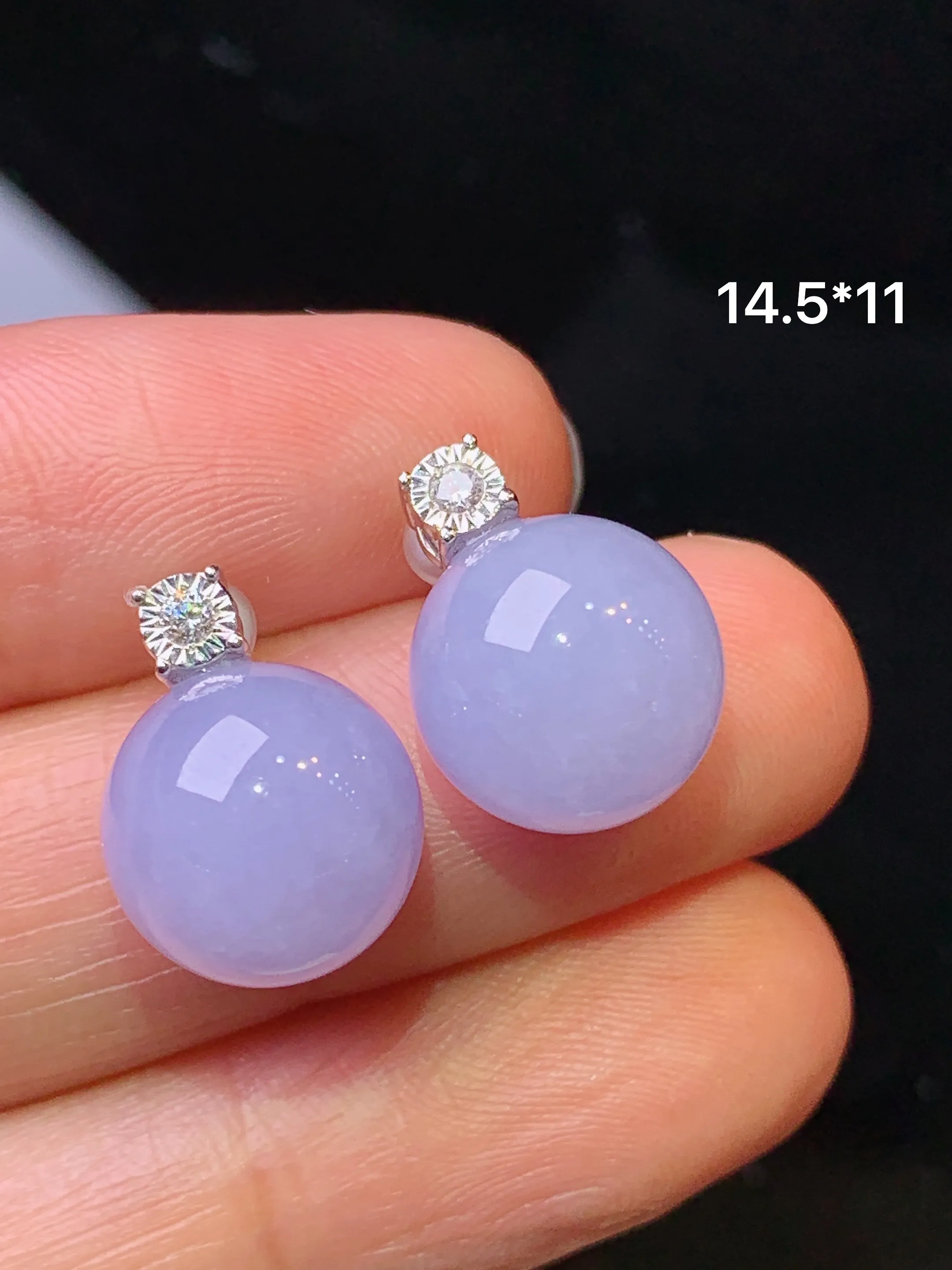 18k金钻镶嵌紫罗兰圆珠耳钉吊坠 玉质细腻 色泽艳丽清新 整体尺寸 14.5*11