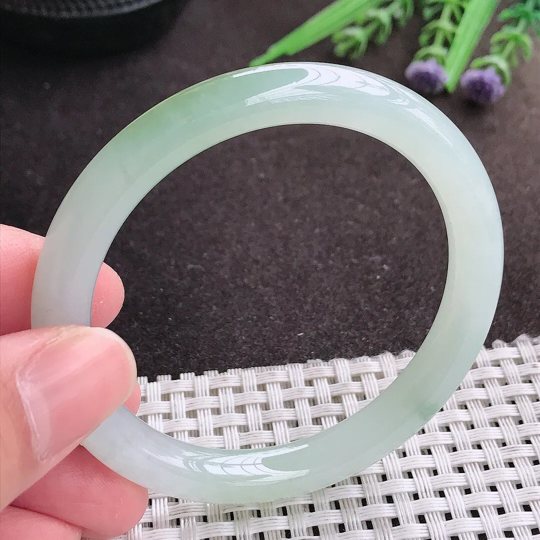 实拍A货翡翠53.5/7.9/7.8老坑冰胶果冻冰晴圆条手镯翡翠玉镯