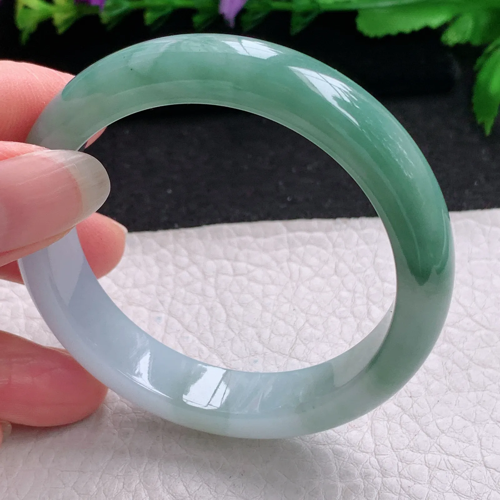 z小圈口51*11.8*7.5平安镯 缅甸翡翠精美半山水宽边玉手镯 玉手环