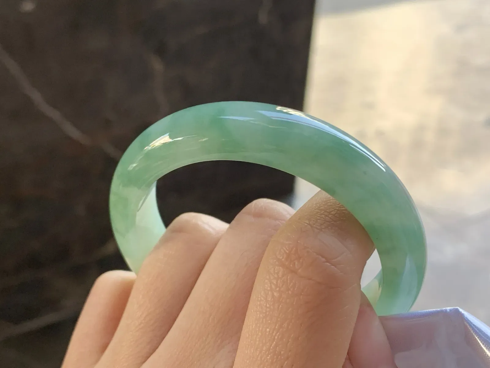 52-13-8.1

绿色手镯^_^鲜艳 细腻