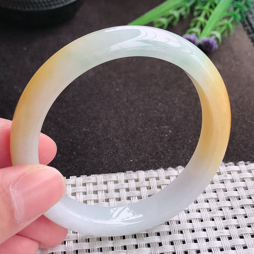 实拍A货翡翠57/10.9/8.1老坑冰胶水灵特色鸡油黄黄翡手镯宽边玉镯