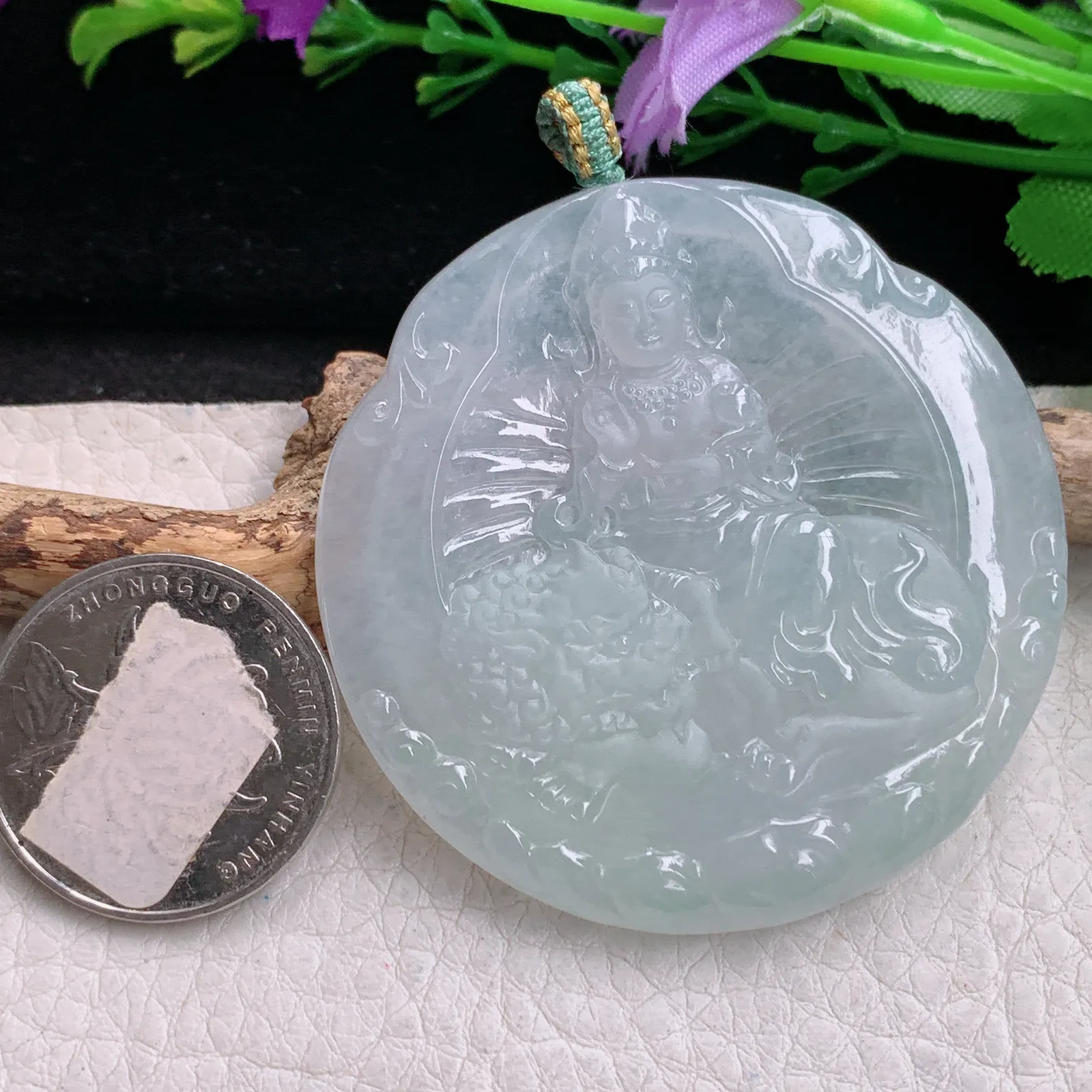 yn实拍52.5*5.8缅甸翡翠精雕冰晴文殊菩萨 生肖守护神玉吊坠 玉挂坠