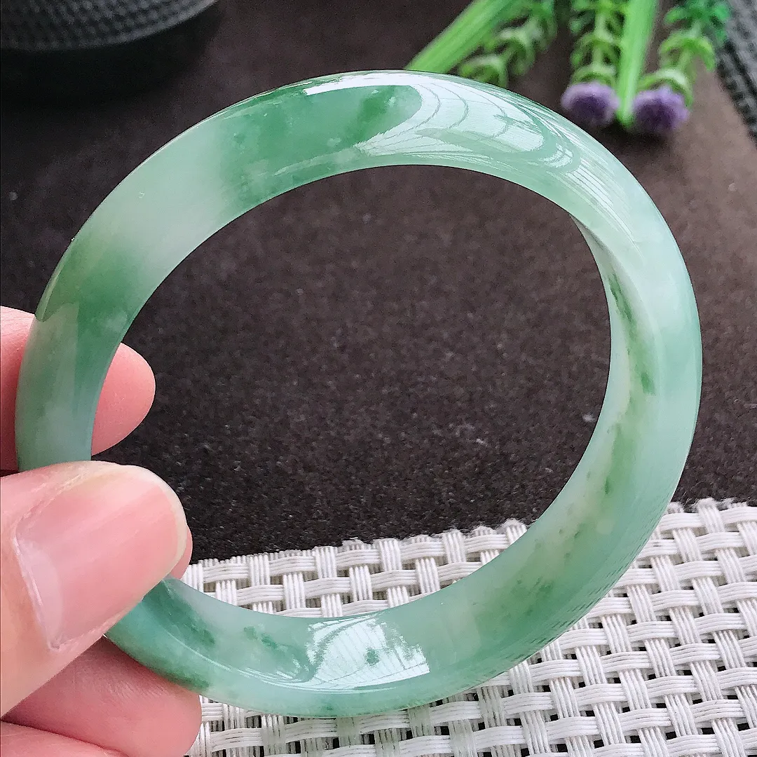 实拍A货翡翠58.5/14.3/7.2老坑冰胶水灵冰飘花手镯宽边玉镯