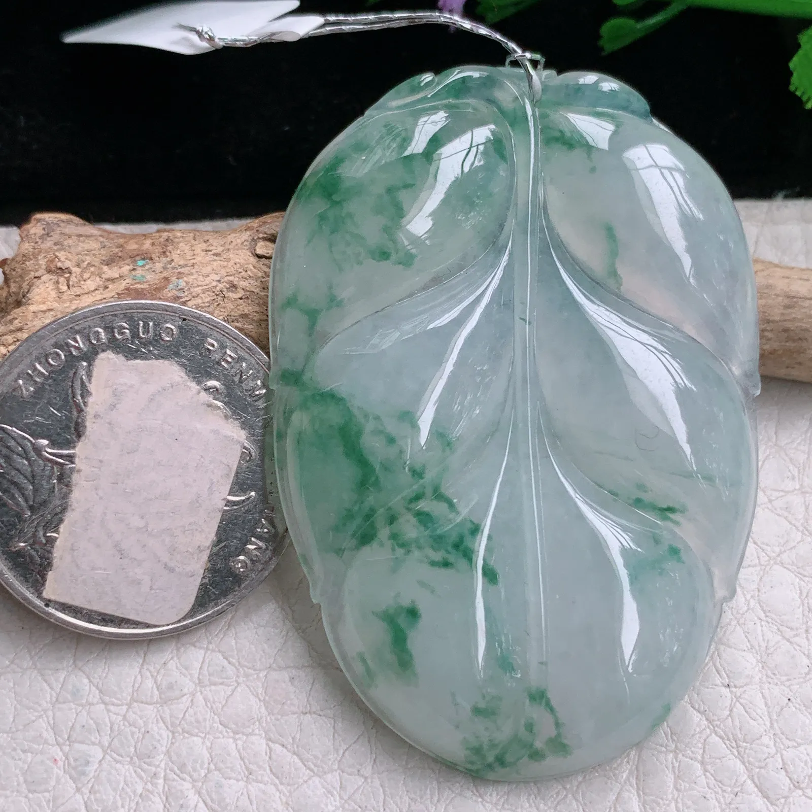 qxm实拍52.5*36.8*5.6缅甸翡翠精雕冰飘花大业有成 一夜成名玉吊坠 玉挂坠