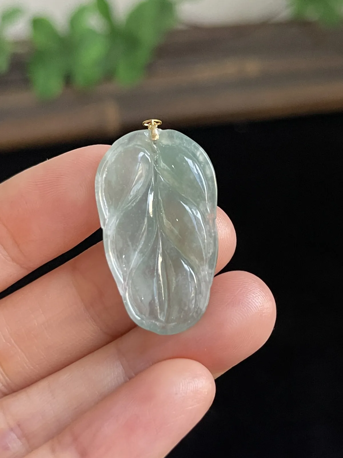 翡翠叶子，印记：G18K,伴钻石