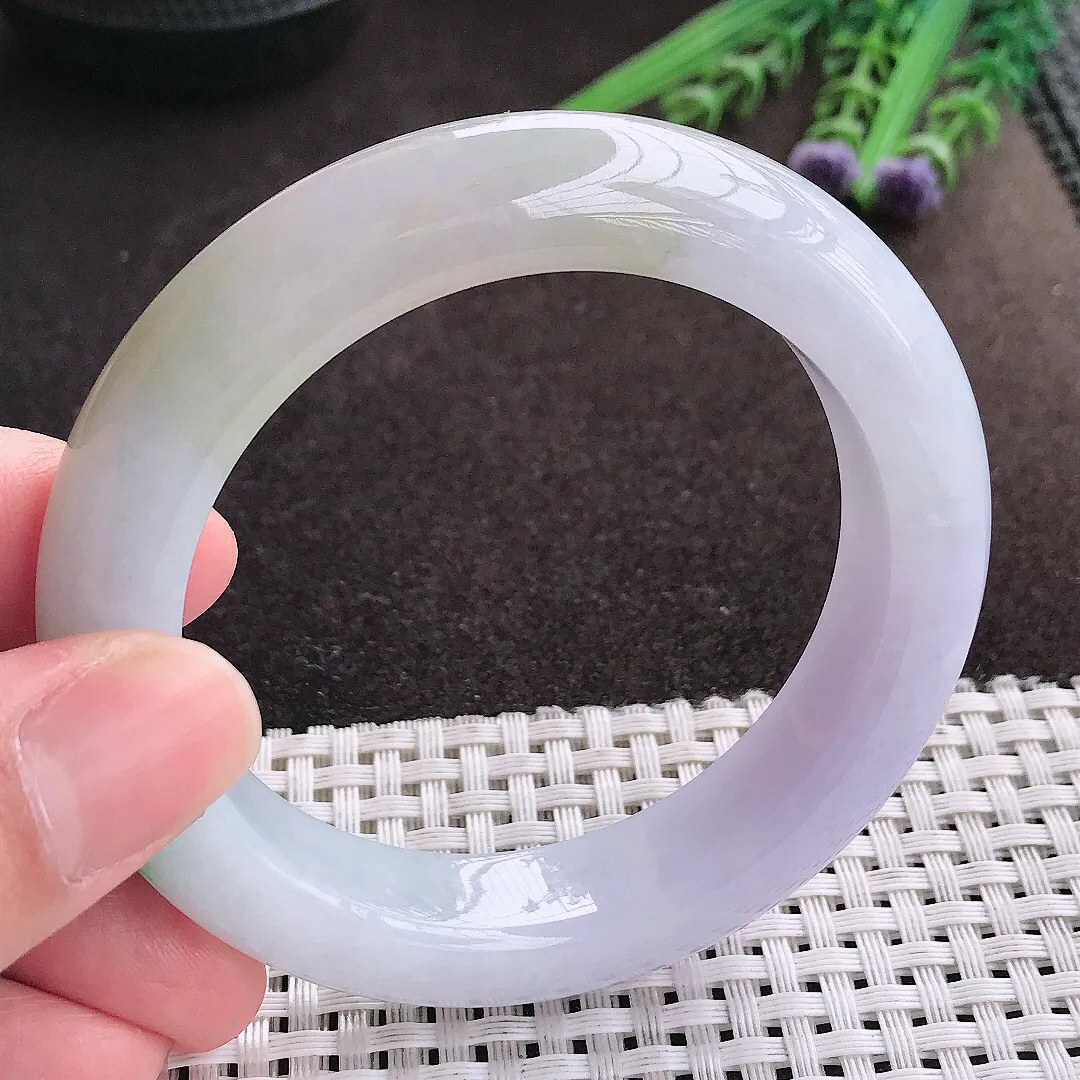 实拍A货翡翠55/12.7/10老坑冰润水灵春带彩手镯宽边玉镯