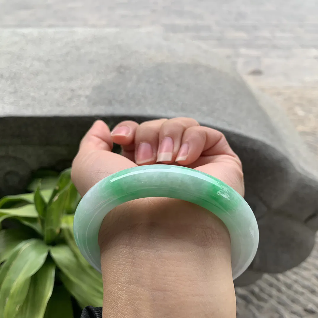 圈口55-11.9 【辣阳绿圆条手镯】圆条55 56可戴
