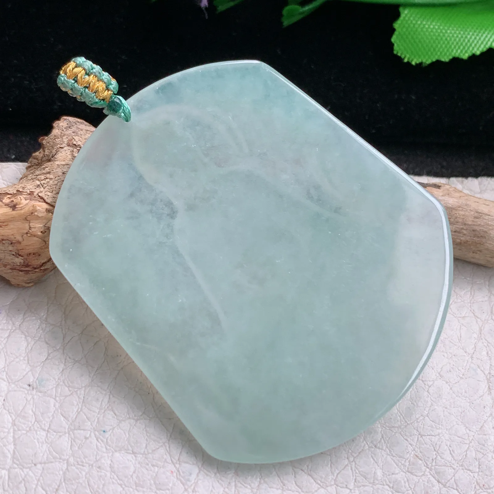 yn实拍51.5*43.8*5缅甸翡翠精雕冰晴大日如来佛祖 佛主玉吊坠 玉挂坠