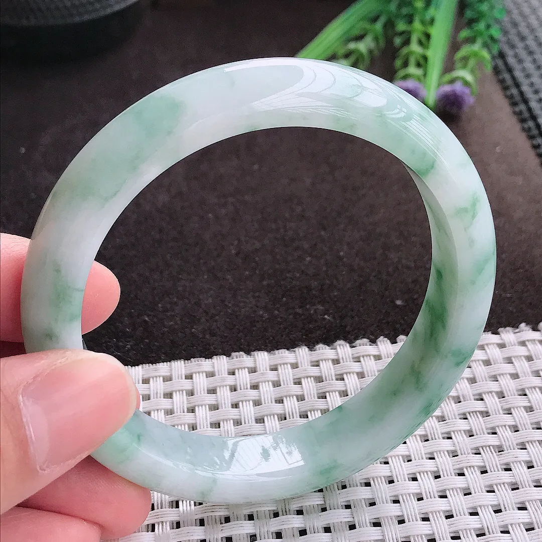 实拍A货翡翠58.8/12.5/8.4老坑冰润精美飘花手镯宽边玉镯