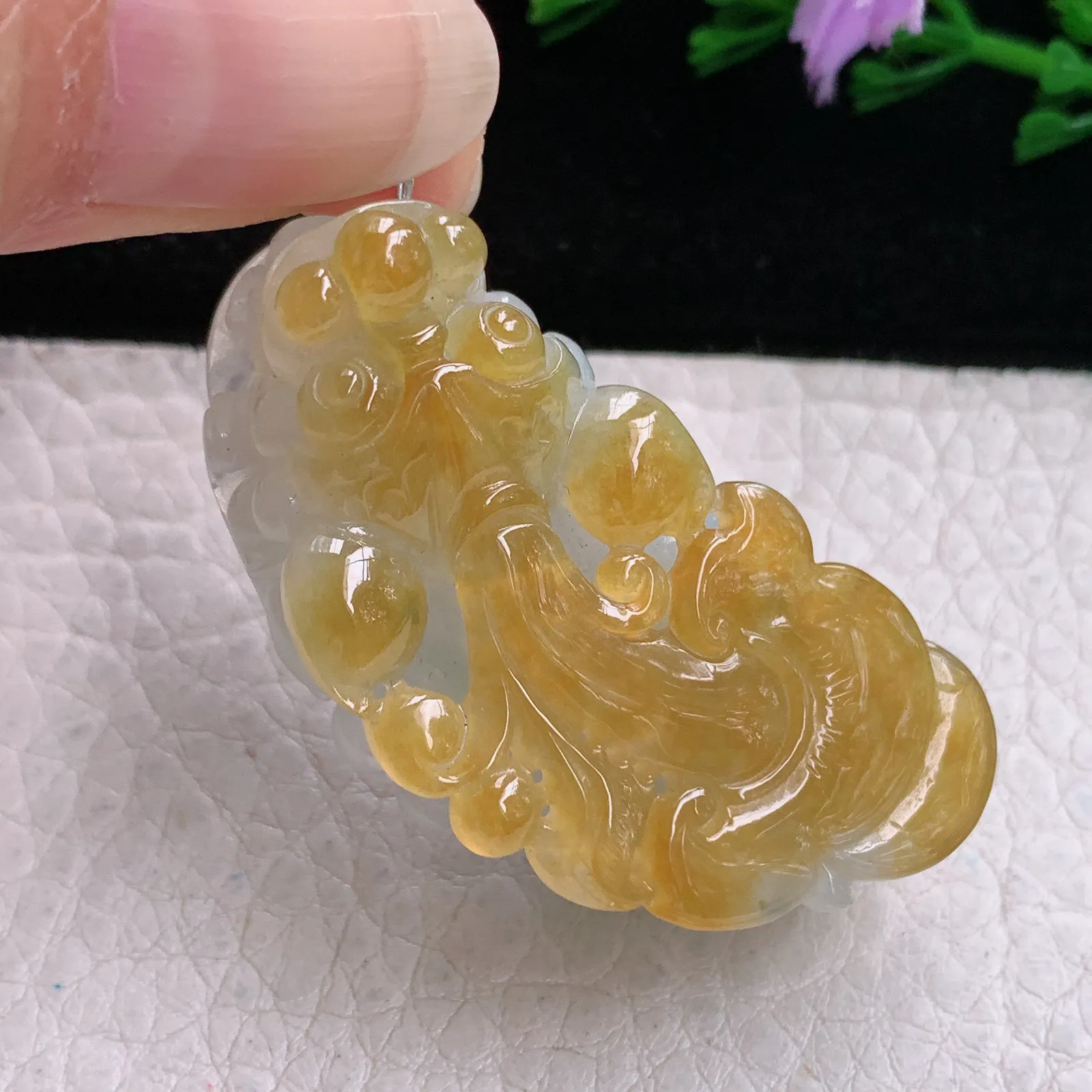 qxm实拍46*23*14.5缅甸翡翠精雕冰黄招财貔貅 玉皮休玉吊坠 玉挂坠