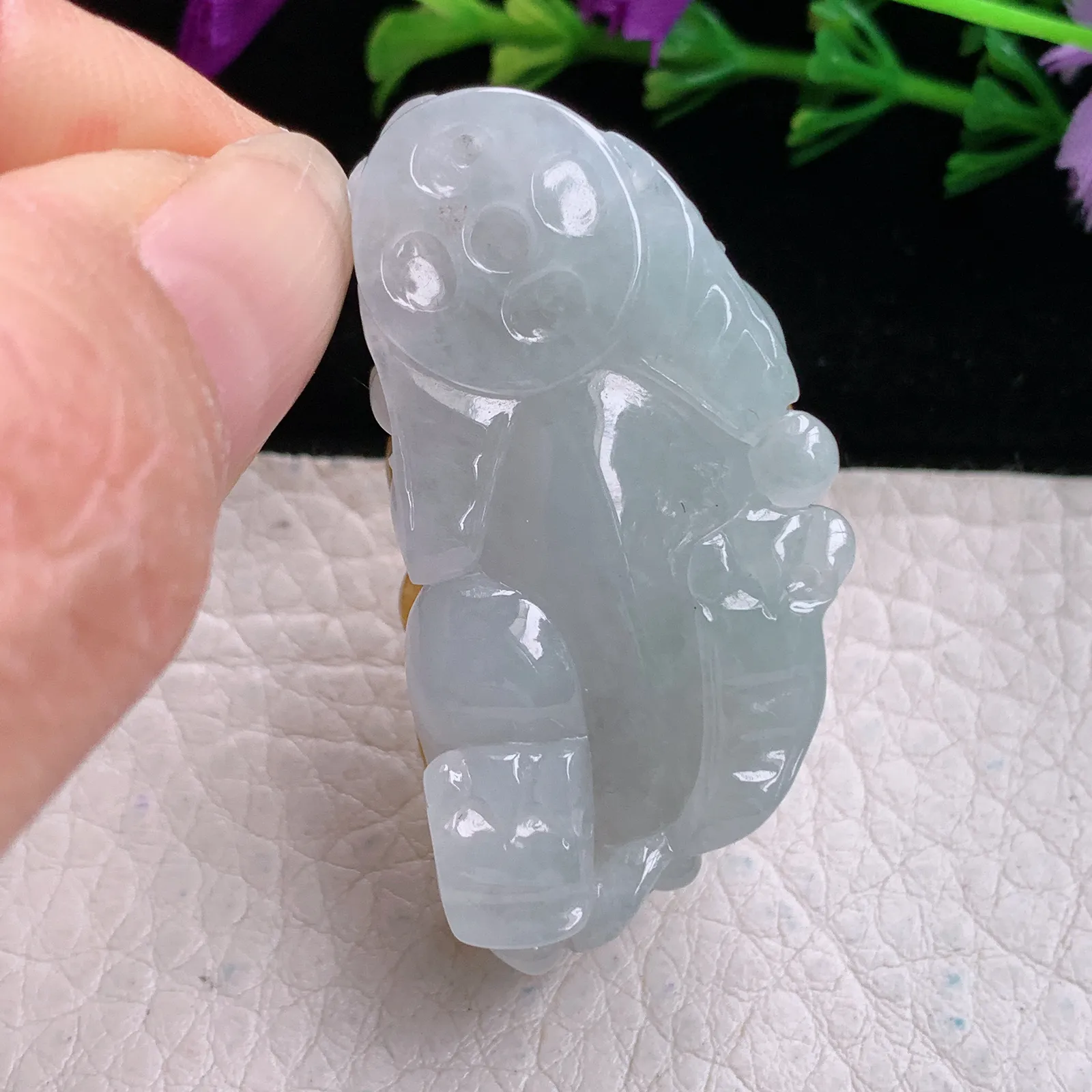 qxm实拍46*23*14.5缅甸翡翠精雕冰黄招财貔貅 玉皮休玉吊坠 玉挂坠