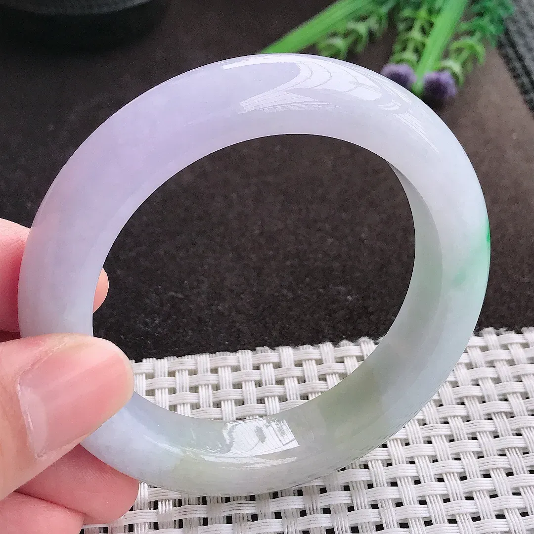 实拍A货翡翠55/12.7/10老坑冰润水灵春带彩手镯宽边玉镯