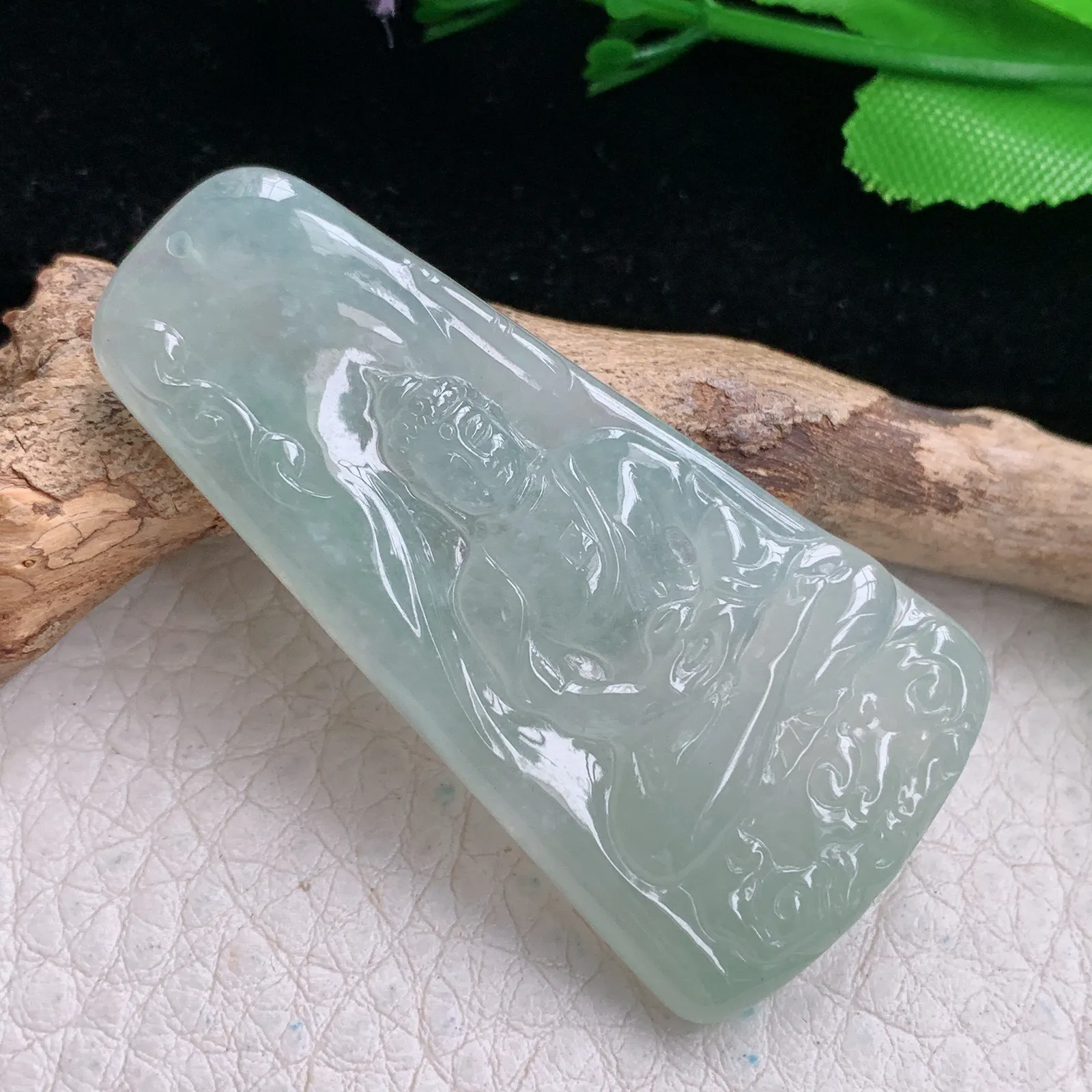 yn实拍51.5*26*5.3缅甸翡翠精雕冰晴大日如来佛祖玉吊坠 玉挂坠