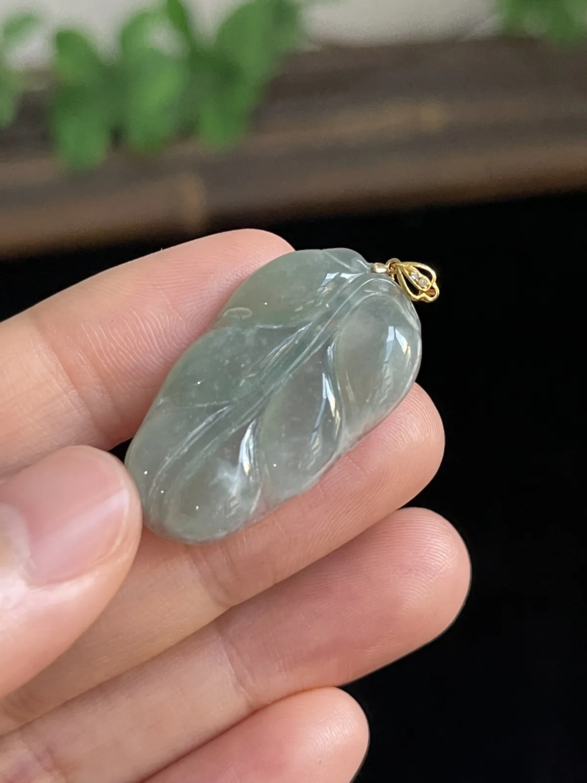 翡翠叶子，印记：G18K,伴钻石