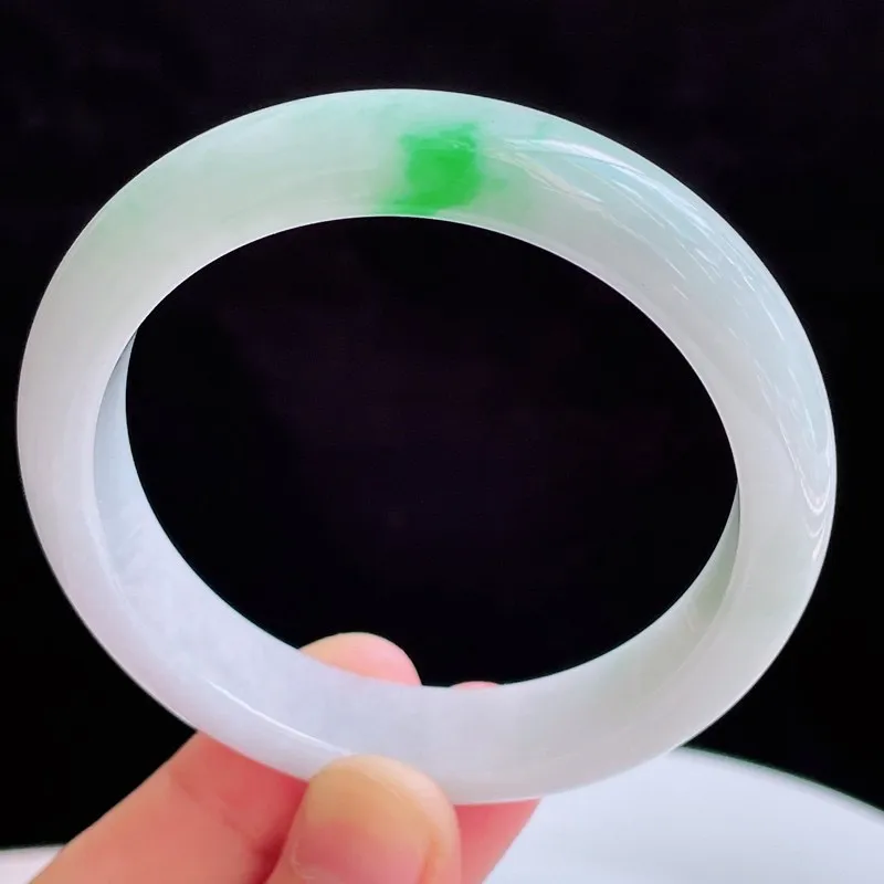 57圈有种有色天然翡翠A货飘阳绿玉手镯好种水水润手镯57.90g