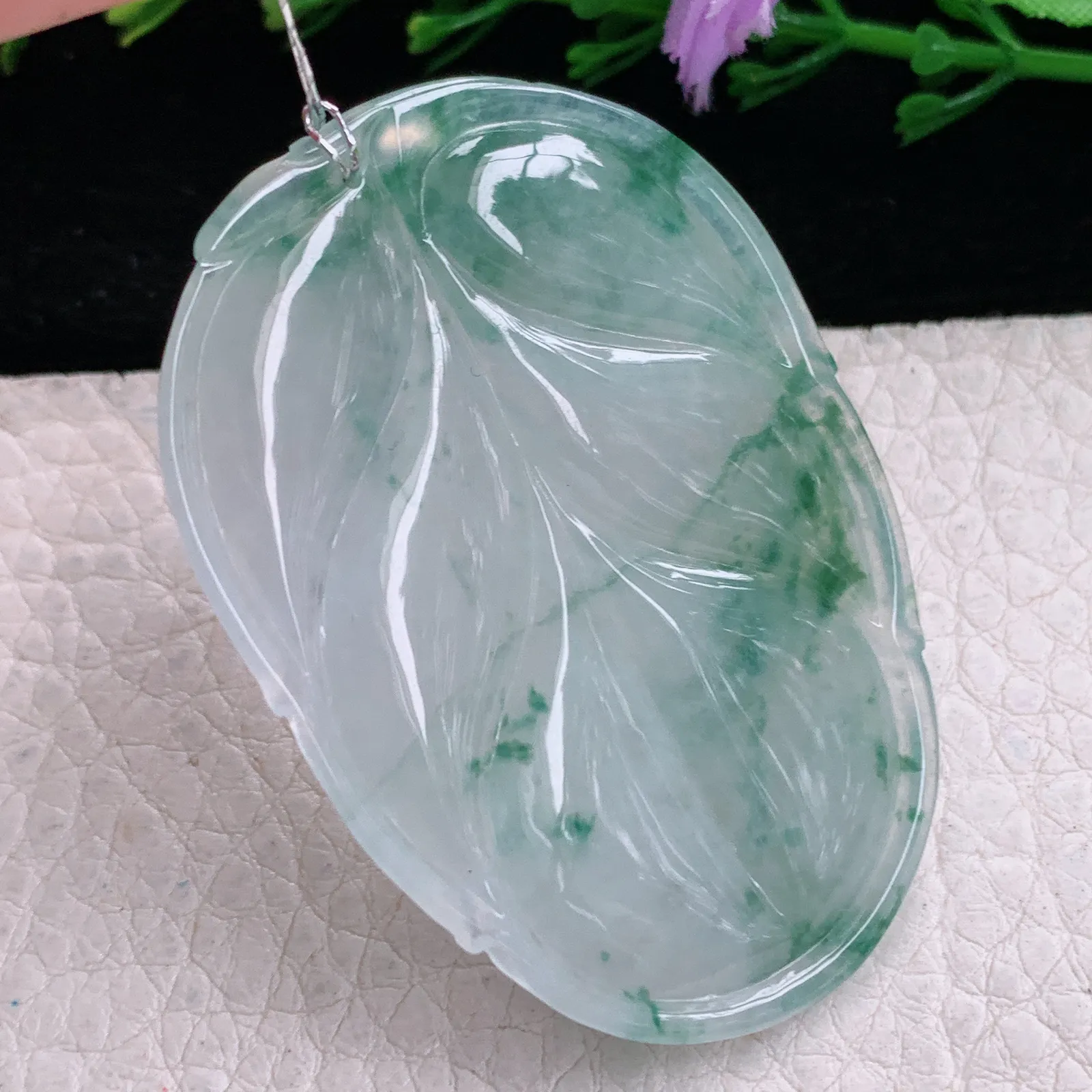 qxm实拍52.5*36.8*5.6缅甸翡翠精雕冰飘花大业有成 一夜成名玉吊坠 玉挂坠