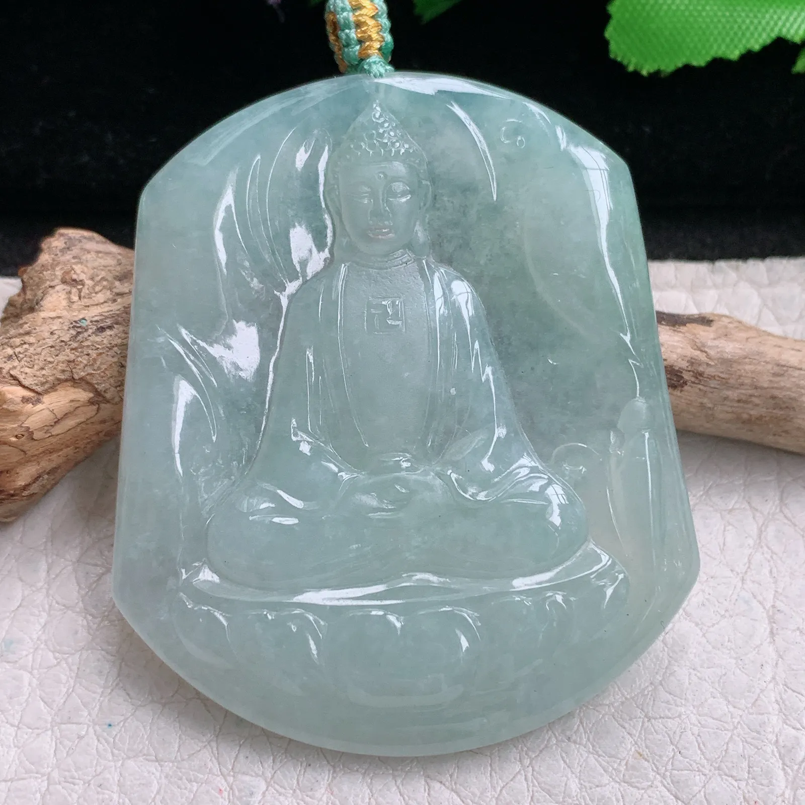 yn实拍51.5*43.8*5缅甸翡翠精雕冰晴大日如来佛祖 佛主玉吊坠 玉挂坠