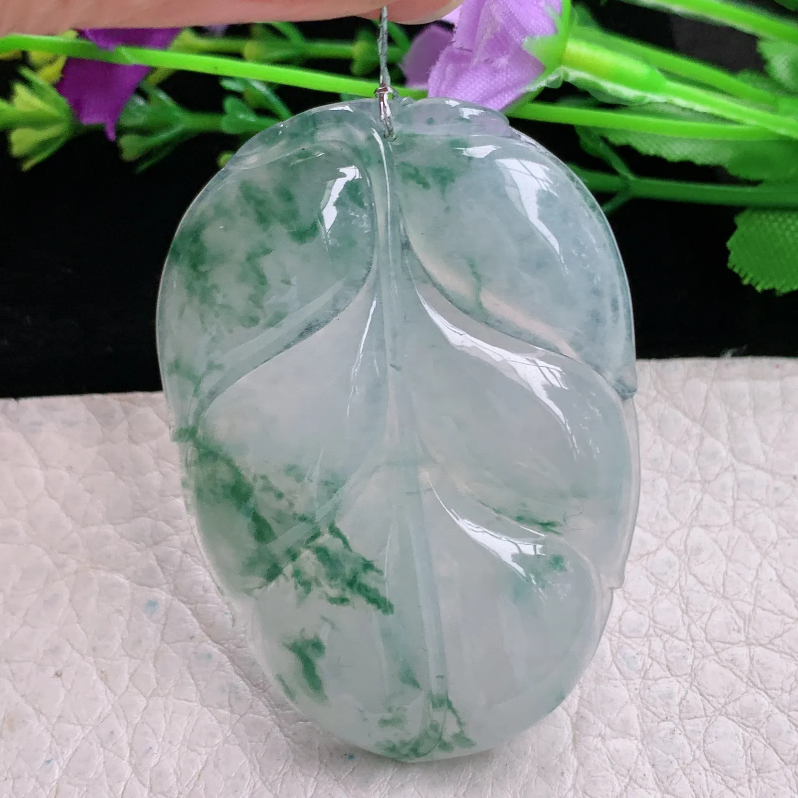 qxm实拍52.5*36.8*5.6缅甸翡翠精雕冰飘花大业有成 一夜成名玉吊坠 玉挂坠