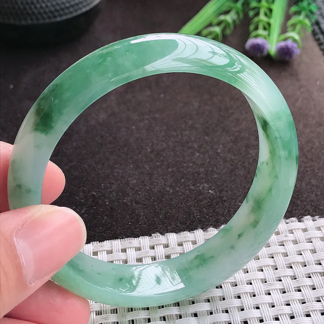 实拍A货翡翠58.5/14.3/7.2老坑冰胶水灵冰飘花手镯宽边玉镯