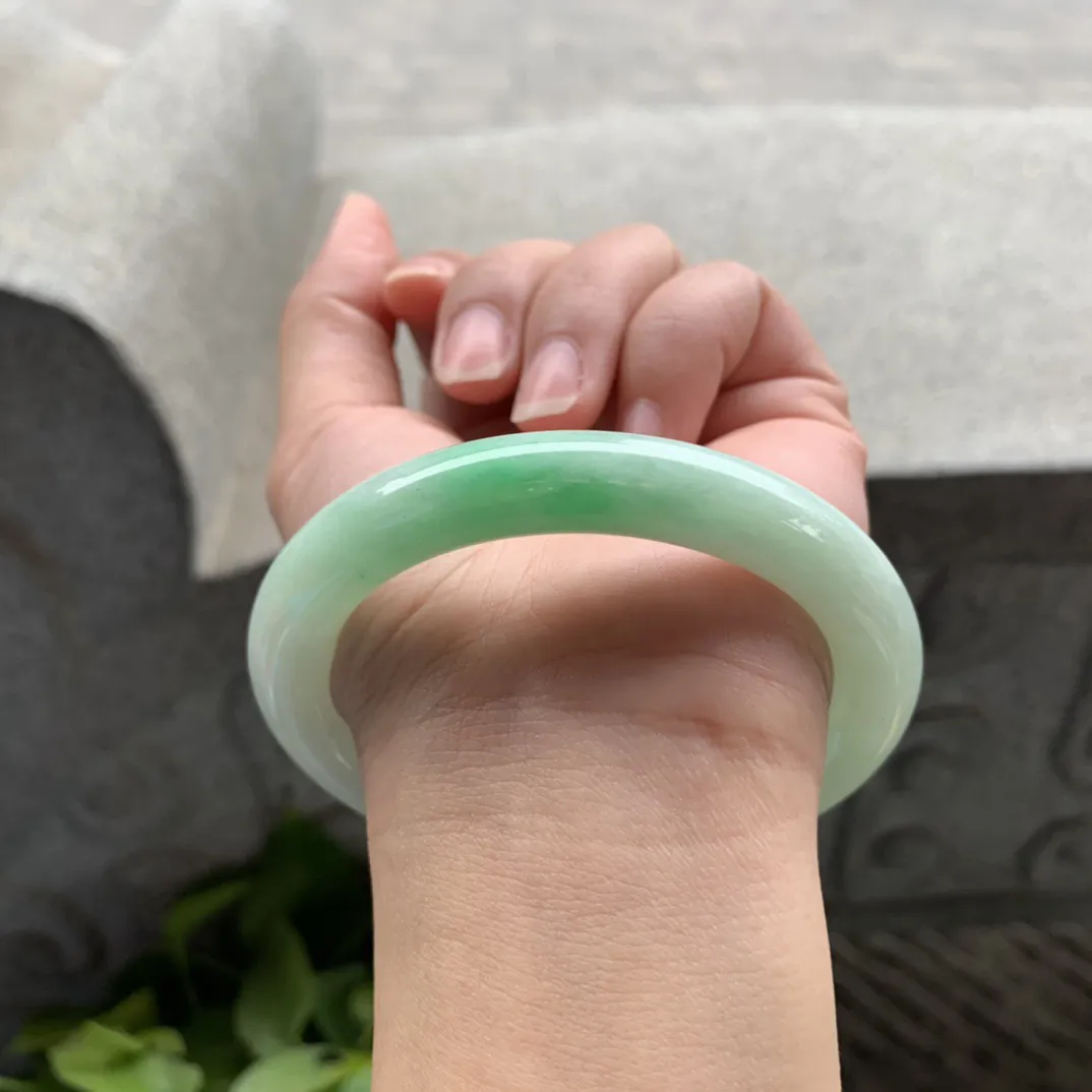 大圈口 58.3-10.4【飘绿圆条手镯】圆条58 59可戴