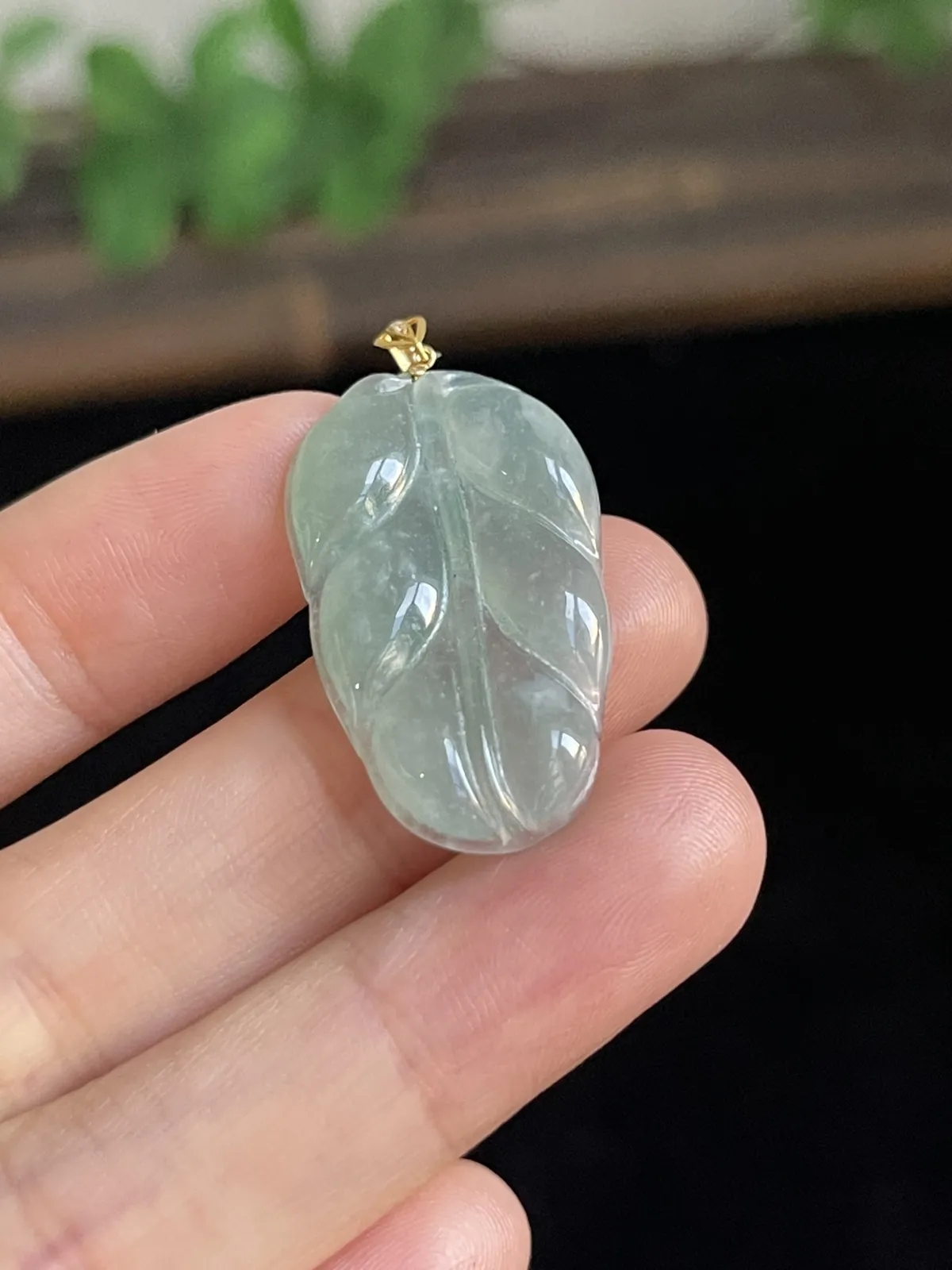 翡翠叶子，印记：G18K,伴钻石