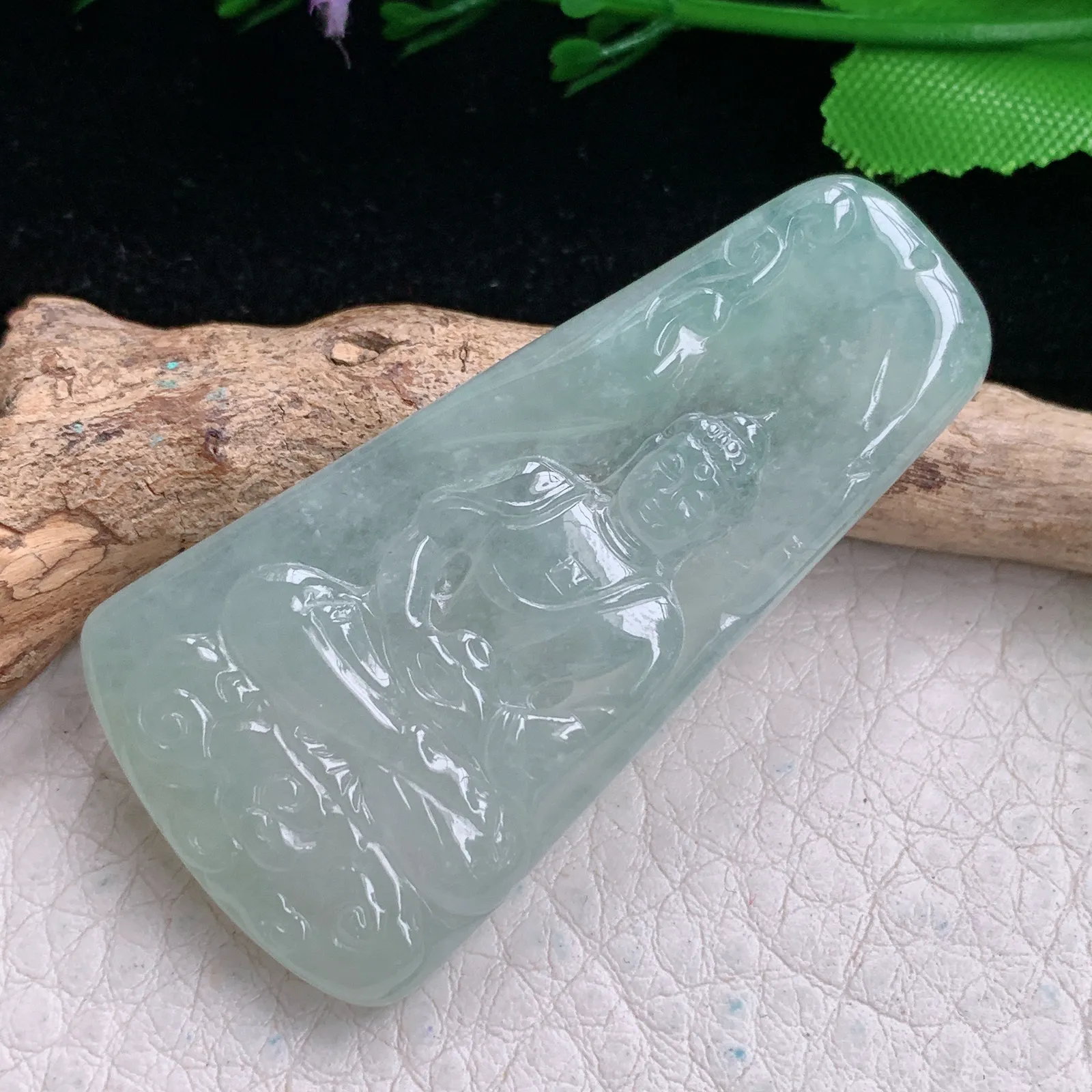 yn实拍51.5*26*5.3缅甸翡翠精雕冰晴大日如来佛祖玉吊坠 玉挂坠