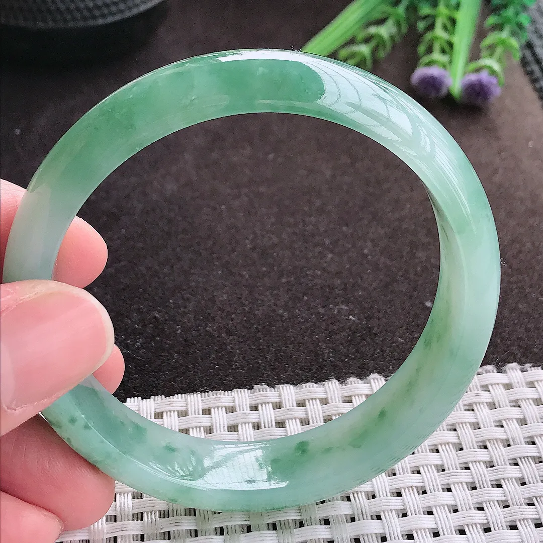 实拍A货翡翠58.5/14.3/7.2老坑冰胶水灵冰飘花手镯宽边玉镯