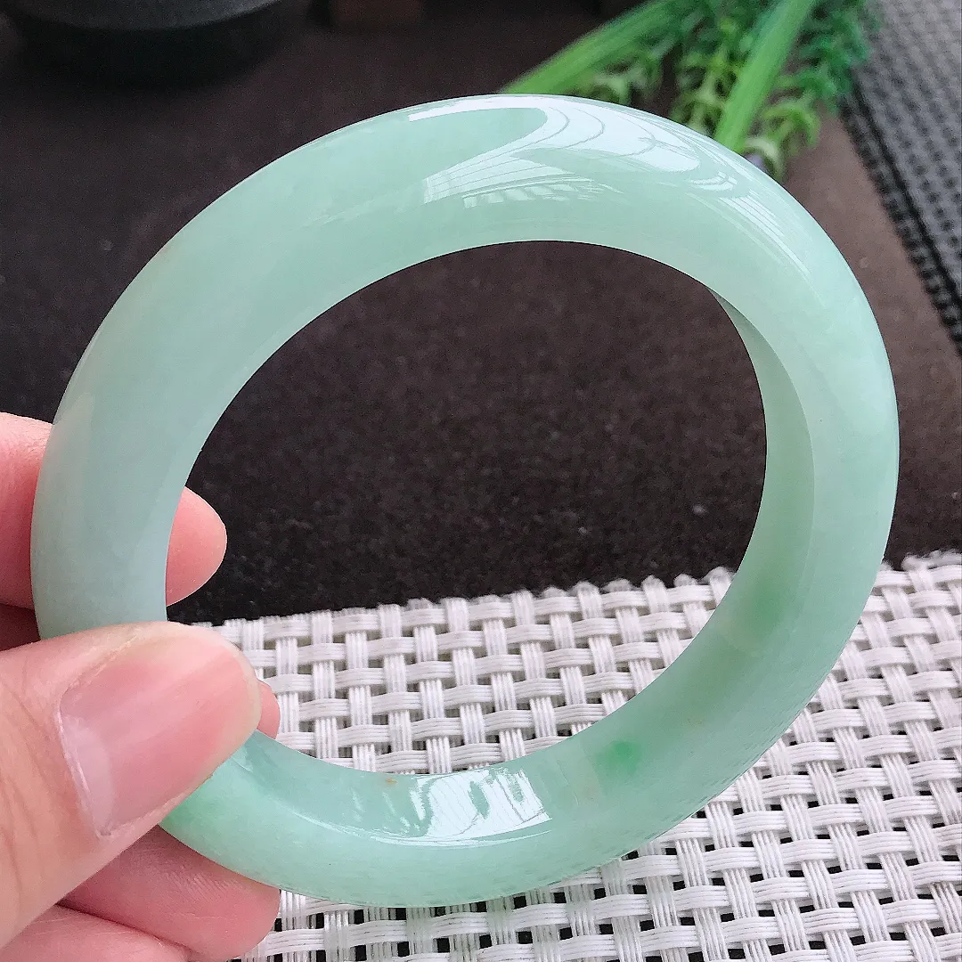 实拍A货翡翠60/12.1/10.5大圈口老坑冰润起胶冰晴绿满绿手镯宽边玉镯