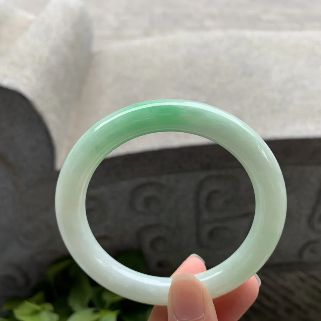 大圈口 58.3-10.4【飘绿圆条手镯】圆条58 59可戴