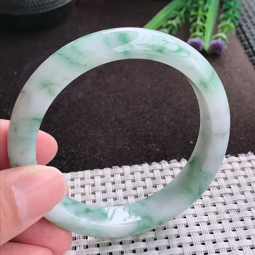 实拍A货翡翠58.8/12.5/8.4老坑冰润精美飘花手镯宽边玉镯