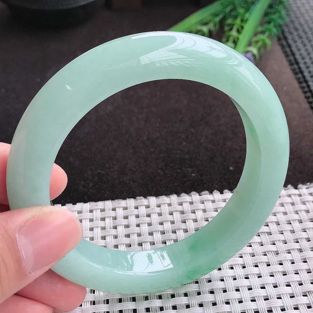 实拍A货翡翠60/12.1/10.5大圈口老坑冰润起胶冰晴绿满绿手镯宽边玉镯