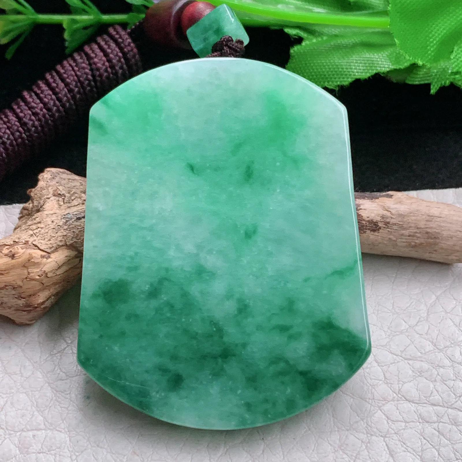 zen实拍54*41.8*5.5缅甸翡翠精美满绿飘花平安无事牌 素面牌玉项坠 玉挂件