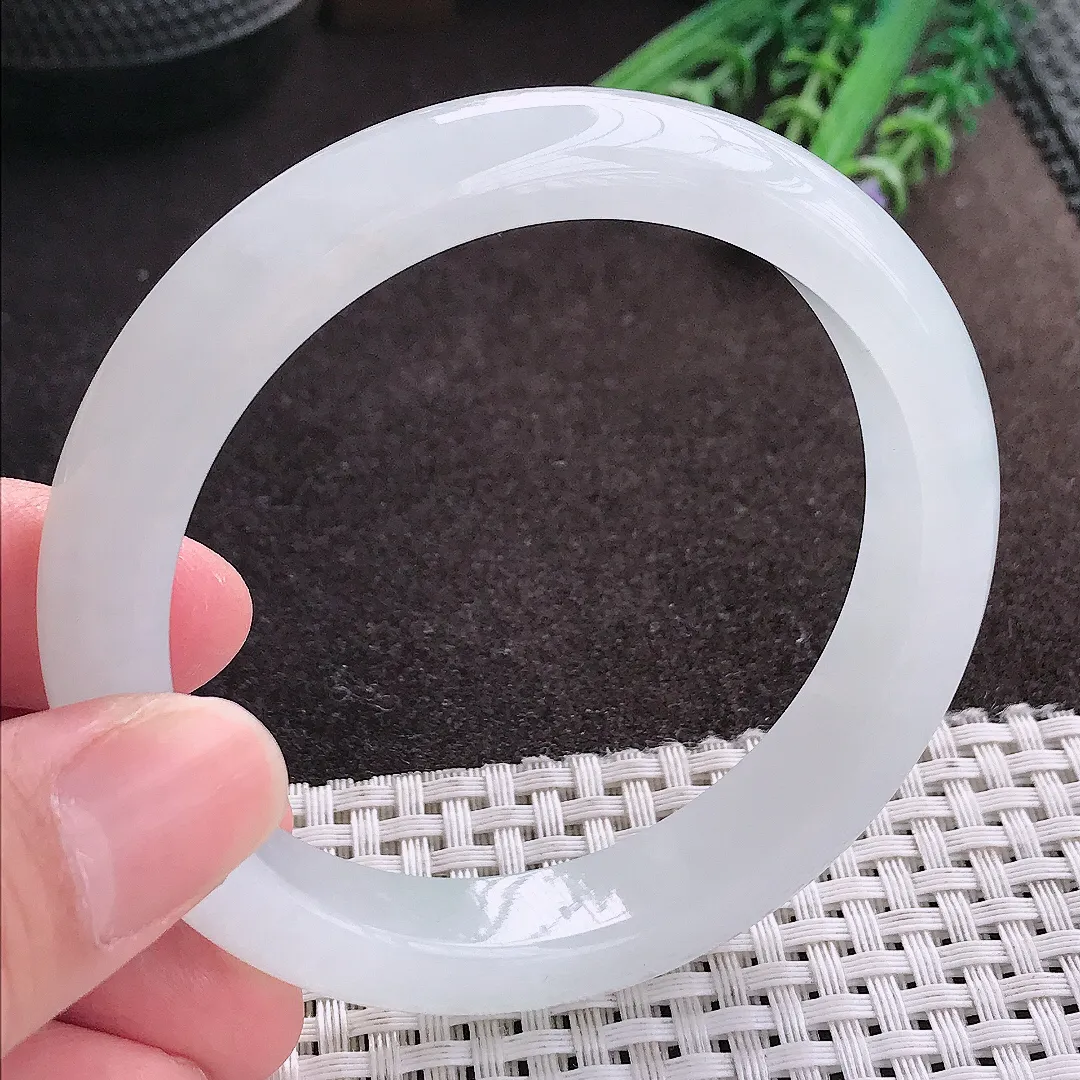 实拍A货翡翠58.8/12/8.6老坑冰透果冻胶月光白手镯宽边玉镯子