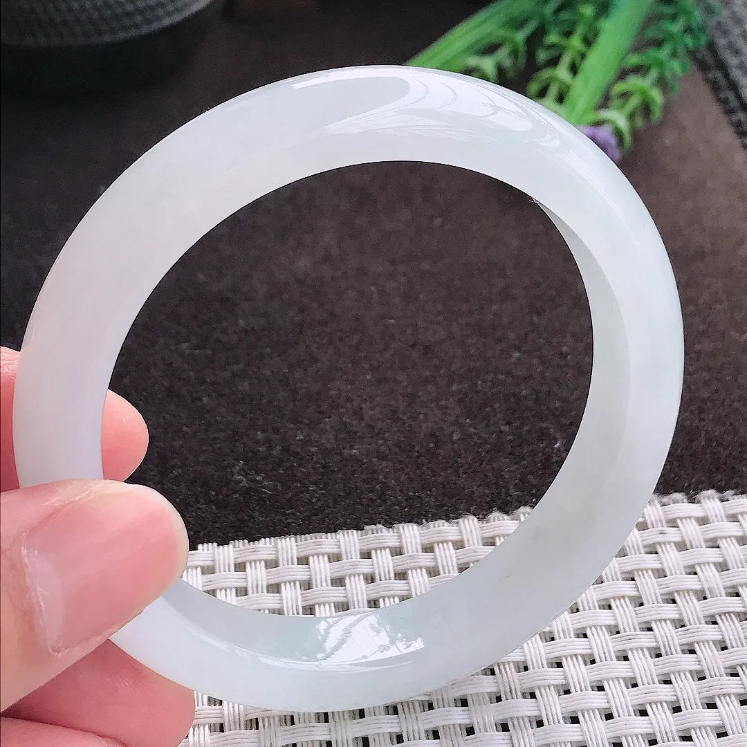 实拍A货翡翠58.8/12/8.6老坑冰透果冻胶月光白手镯宽边玉镯子