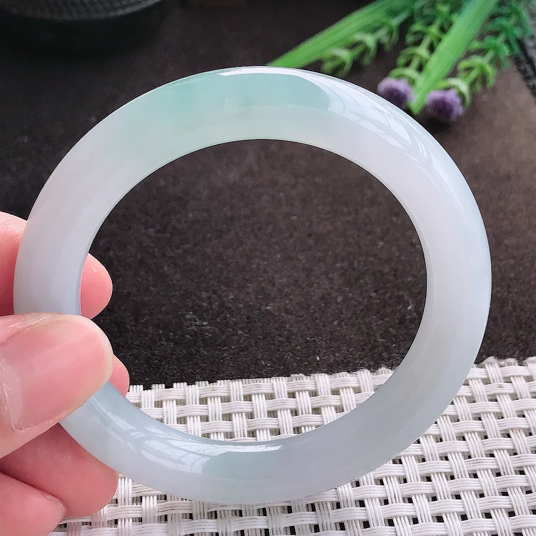 实拍A货翡翠54/10.2/9.9老坑冰胶水灵冰飘花圆条手镯玉镯子