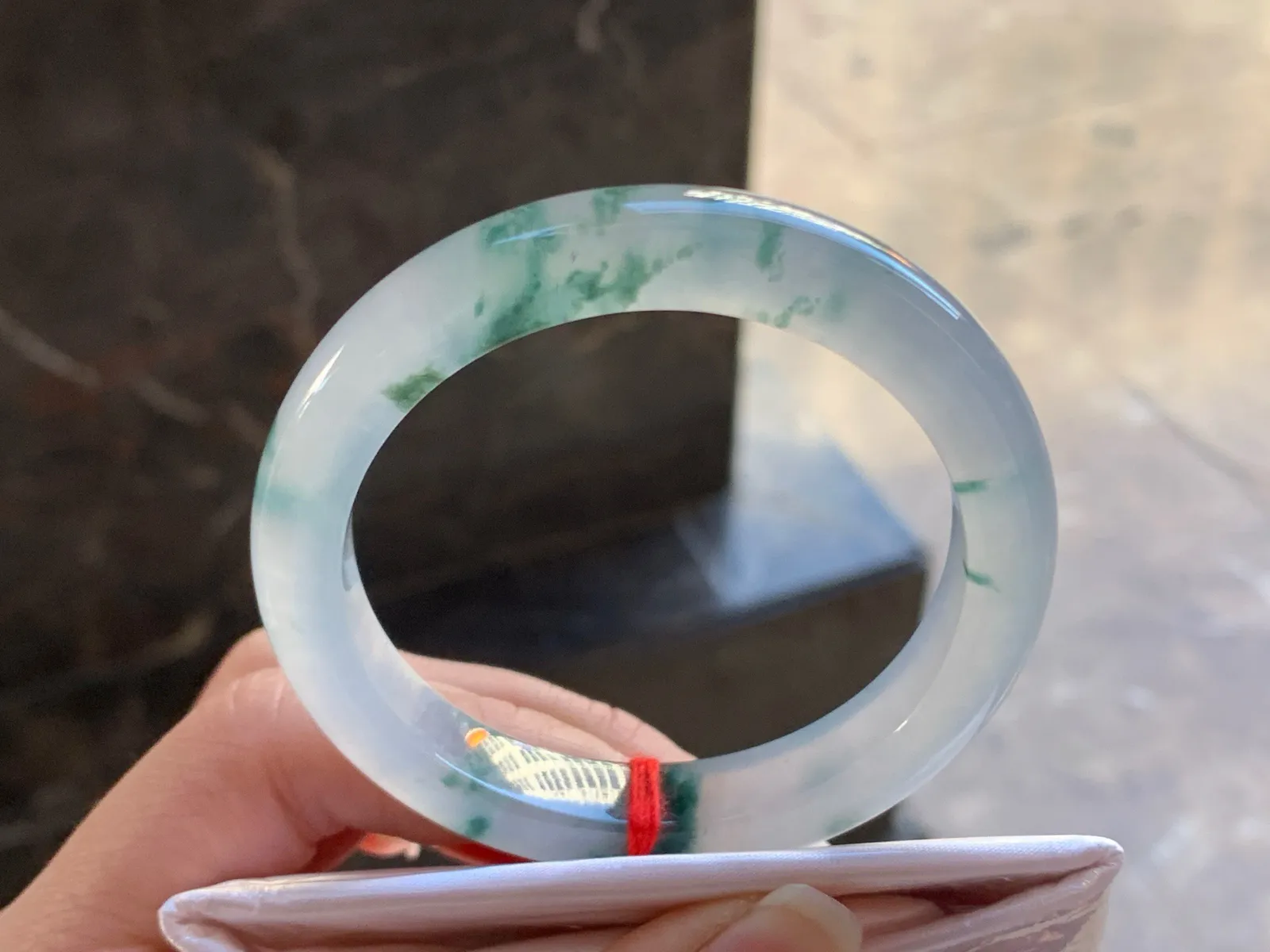 51-9.8-8.5

冰蓝花手镯^_^冰透 飘花灵韵