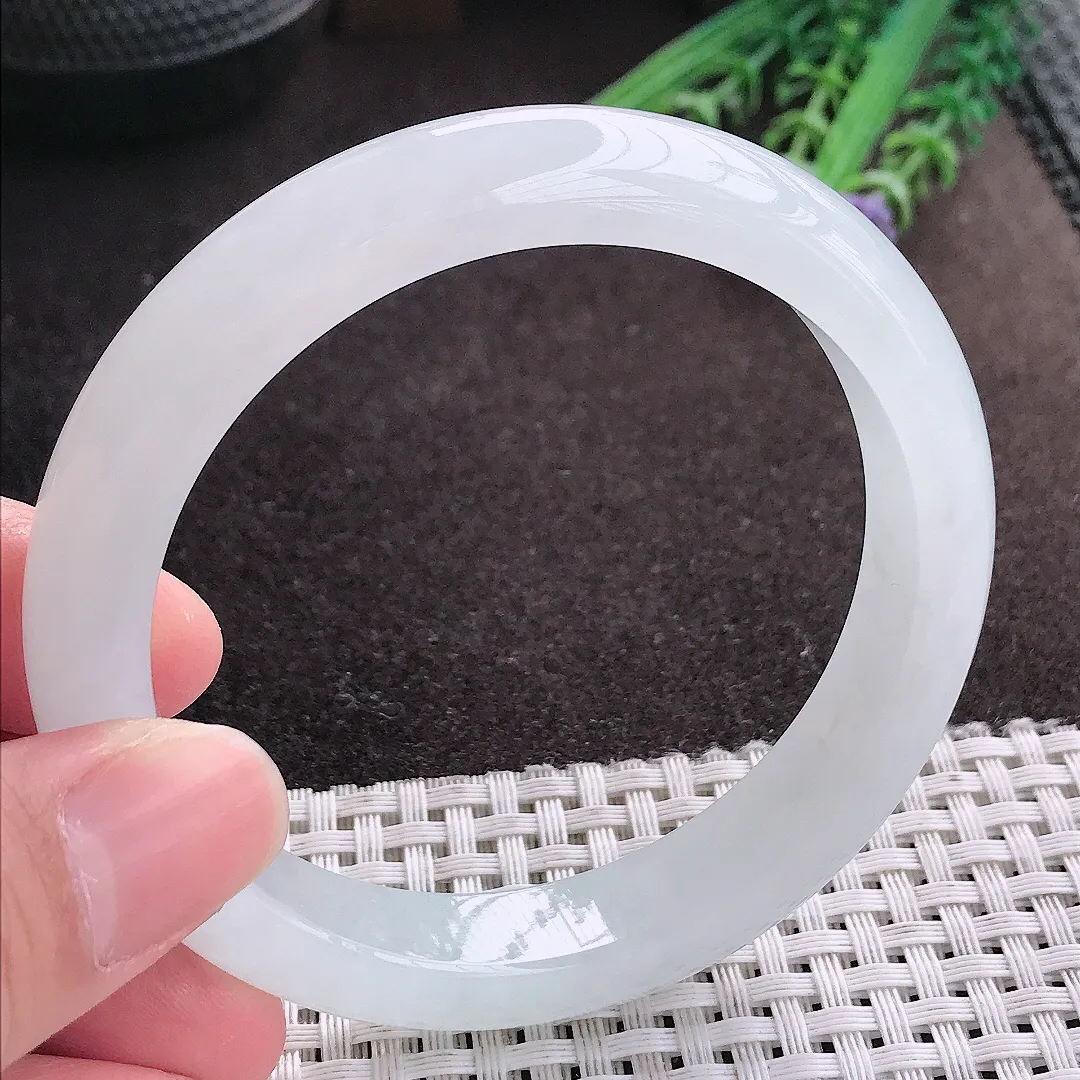 实拍A货翡翠58.8/12/8.6老坑冰透果冻胶月光白手镯宽边玉镯子